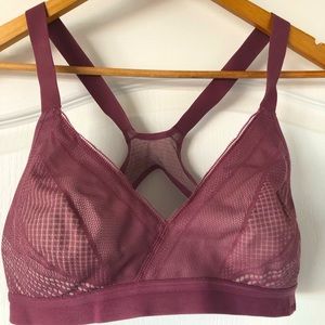 Lululemon sport bra
